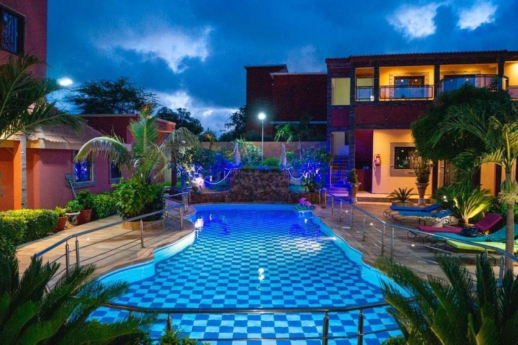 Réceptif de 10 logements avec piscine · Ngaparou